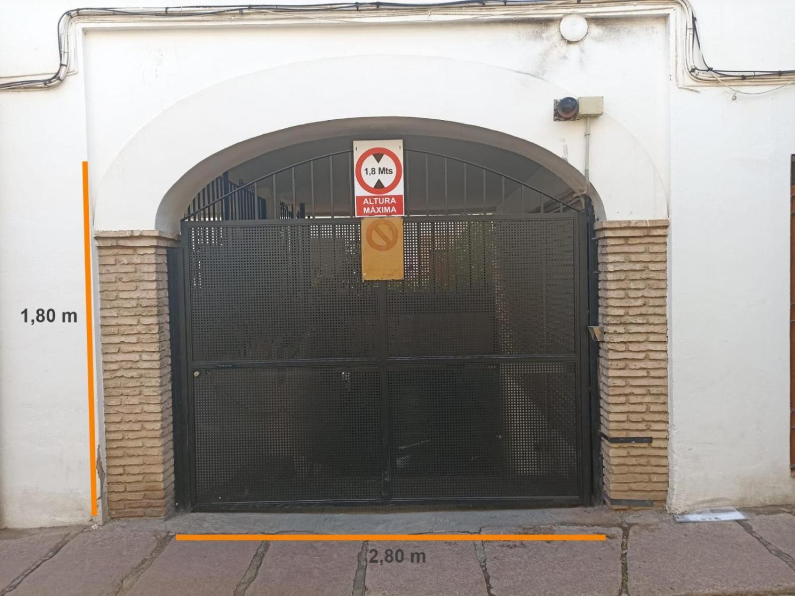 Apartamento Con Patio Cordobes En San Basilio & Parking Córdoba Buitenkant foto